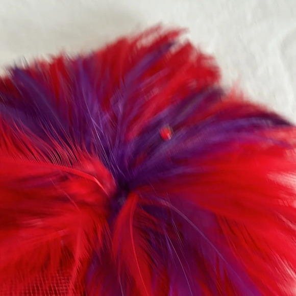 Red and purple feather fascinator - Picture 4 of 4